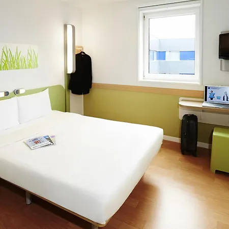 Ibis Budget Hotel 2*