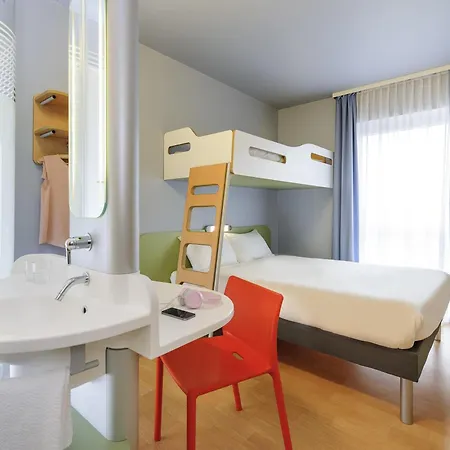 Hotel Ibis Budget 2*