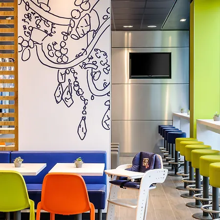 Ibis Budget Hotell 2*